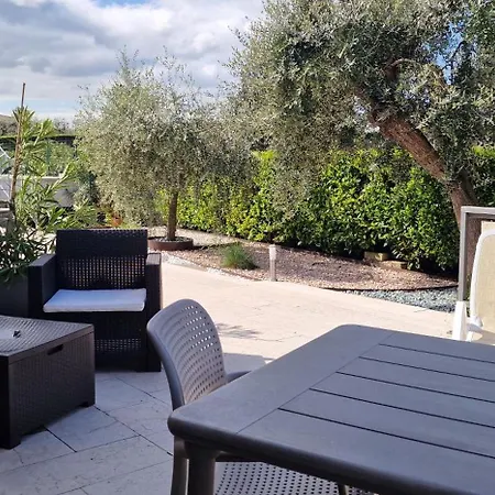 Apartament A *